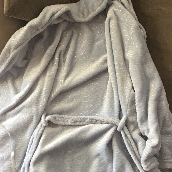 bathrobe - Picture 4 of 4